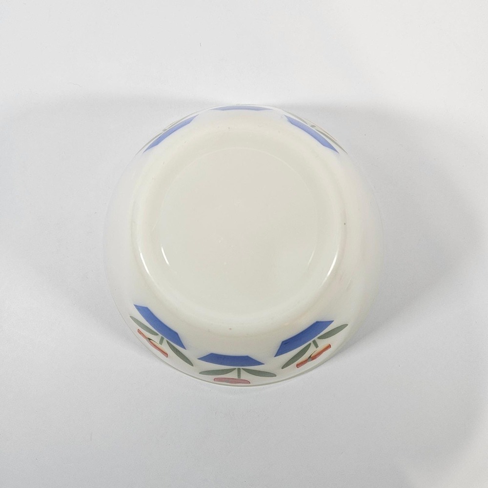 Fire-King Tulip Milk Glass Mixing Bowl Red Blue Flower Vintage Mid-Century 7.5" - Picture 7 of 9